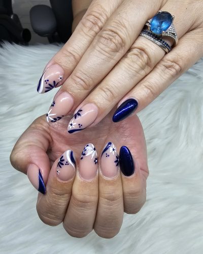 Nail Service Online in Austin TX